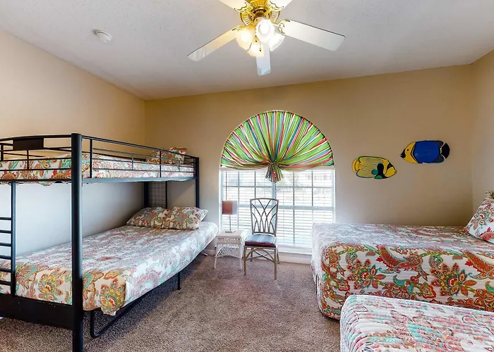 Dog-friendly House With Private Pool - Dock And Fishing Pier Available *